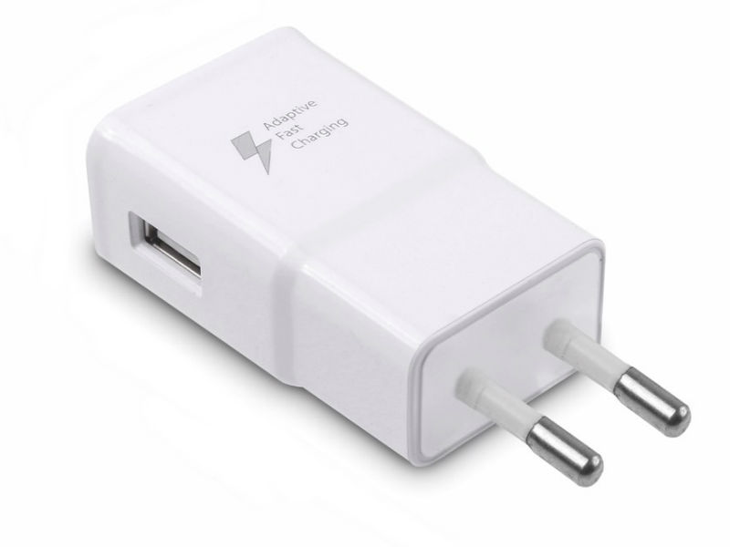 Universal Fast Charger LDK for Smartphones 3A White